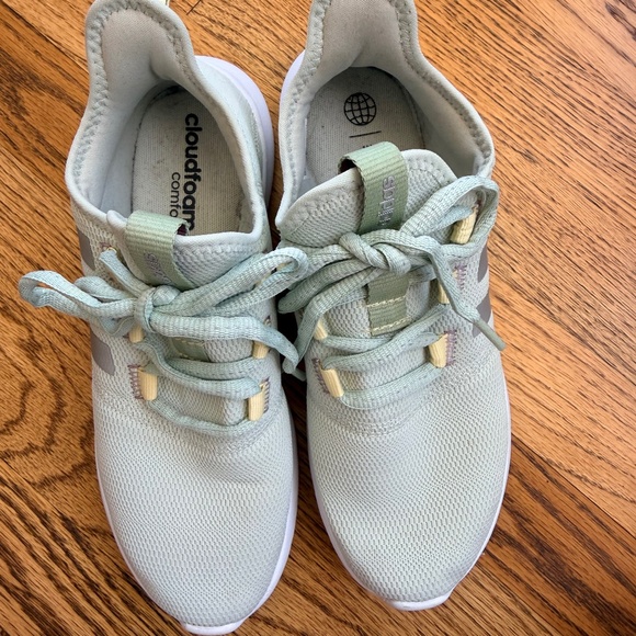 Adidas Cloudfoam tennis shoes 6.5 - Picture 7 of 11